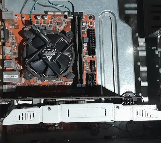 Kit placa-mãe e placa de vídeo