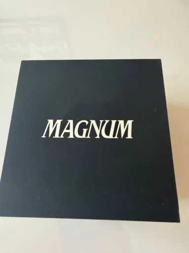 VENDO LINDO RELÓGIO MAGNUM COM GARANTIA