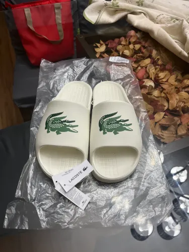 Slide Lacoste serve 2.0
