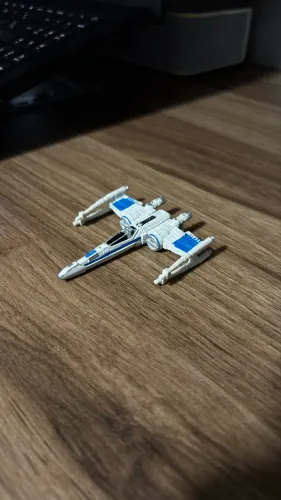 Hot Wheels Resistance X-wing Star Wars - Mattel Ckj71 Branco e Azul