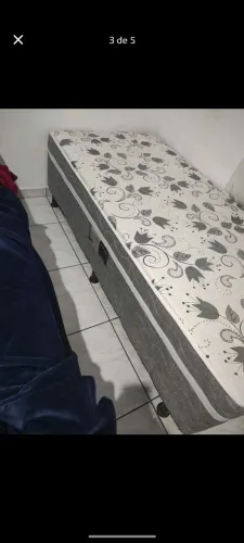 Cama box semi nova ....quase não usada ....