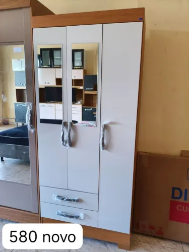 Guarda roupa de solteiro 