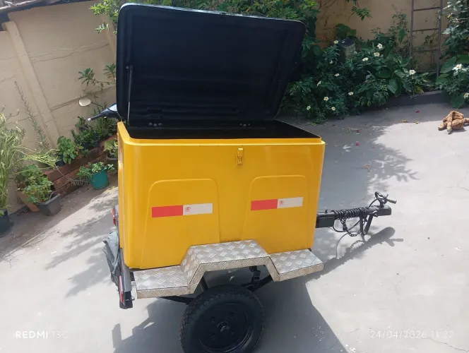 Carretinha reboque para moto ou carro