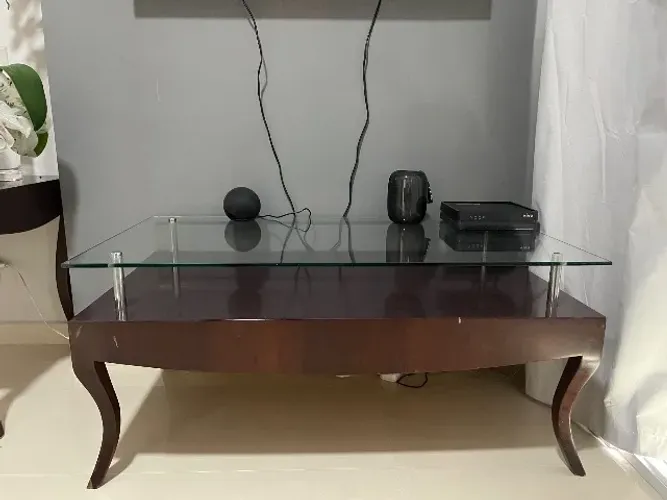 Mesa de madeira e vidro 100cmX55cmX45cm