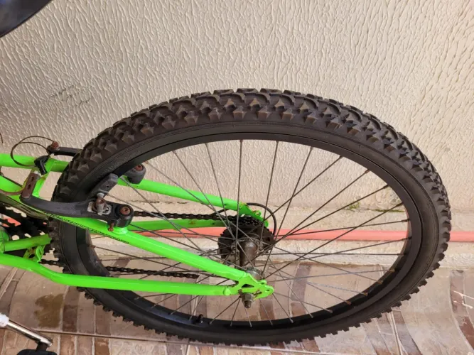 Bicicleta pra criança ótimo estado