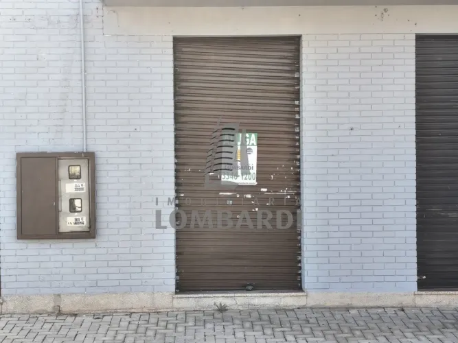 Loja para alugar por R$ 1700.00, 20.00 m2 - CAPAO RASO - CURITIBA/PR