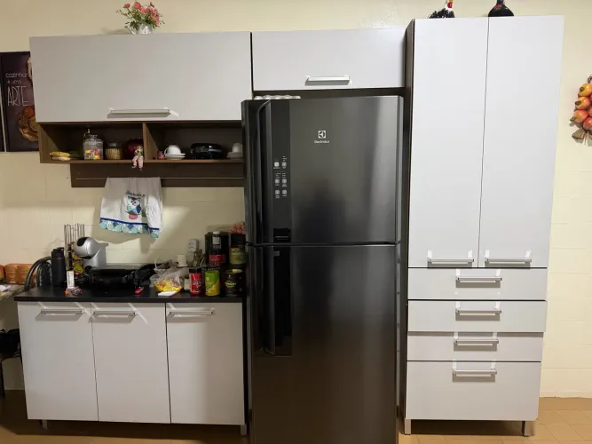 Armário de cozinha completo