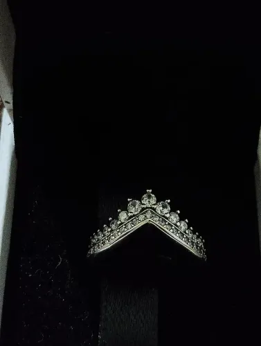 Lindo Anel Coroa em Prata 925 e Zircônias - Tamanho 56