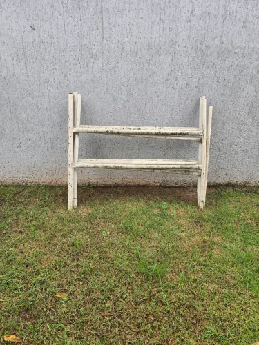 Vendo 4 andaimes reforçados com tubos grossos
