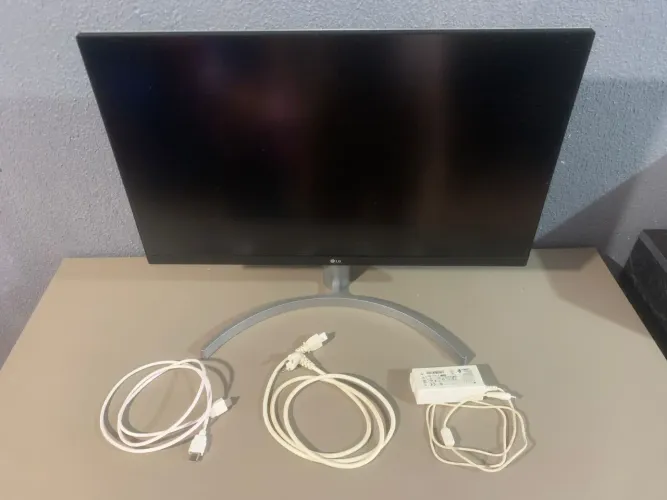 Monitor LG ultrafine 27"
