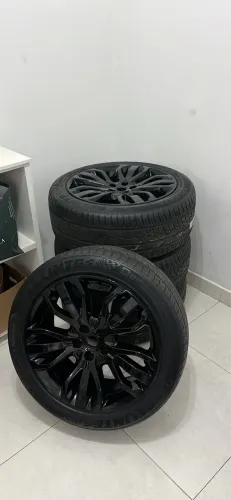 Rodas ARO21 + Pneus