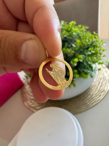 Pingente em ouro 18k São Cristóvão