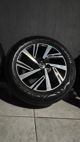 Roda aro 15 novas sem uso 4x100 valor 2480 avis com pneu meia vida