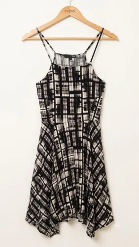 Vestido Curto Forever 21 Contemporânea - Estampa Geométrica P&B - Tamanho G