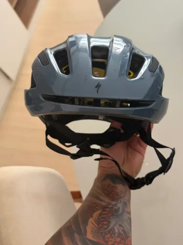 Capacete specialized