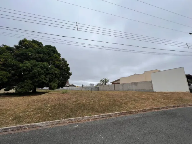 Imóvel para venda tem 332 metros quadrados em Jardim Leblon - Cuiabá - MT