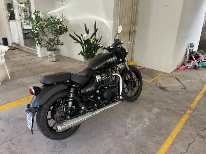 Royal Enfield Meteor 350 - Custom