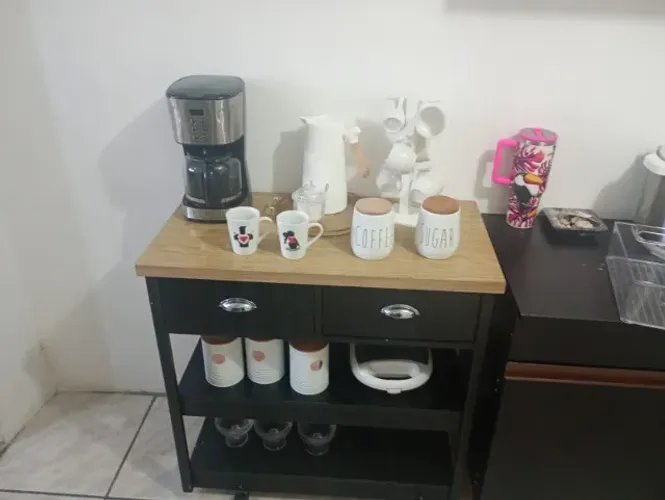 Aparador carrinho cantinho do café