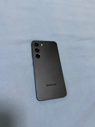 Samsung S23 