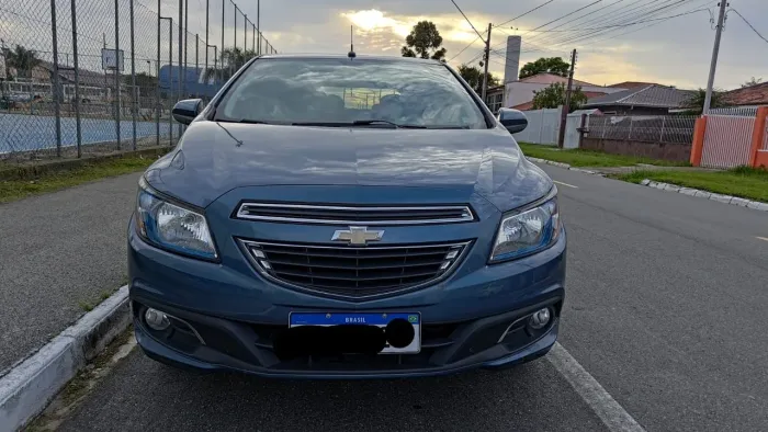 Chevrolet Onix Hatch LTZ 1.4 8V Flex Power Aut. 4P 2016