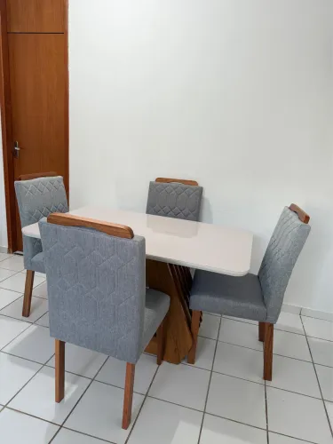 Conjunto Mesa de Jantar Ágata 4 Cadeiras Paola - Tampo Vidro + MDF