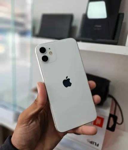 Iphone 11 premium top