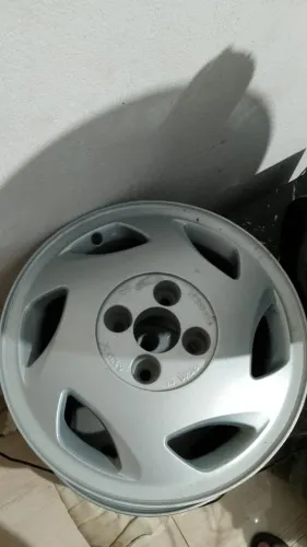 Vendo jogo de 5 rodas originais GM aro 14 4x100