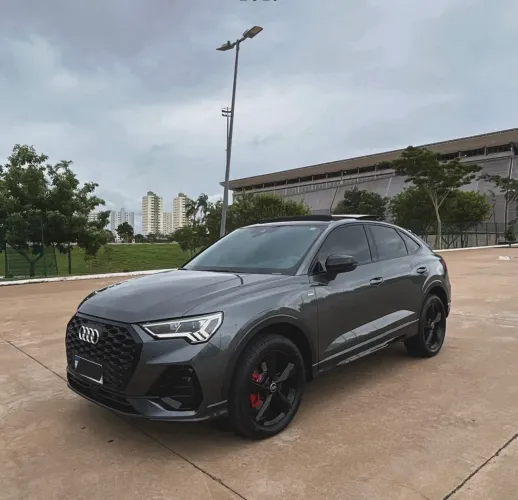 Audi Q3 SPB Perf. Black 2.0 TFSI Tipt. Quat. 2023