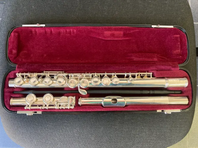 Flauta Transversal Yamaha 211S