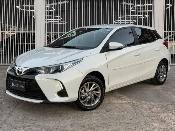 Toyota Yaris XS Connect 1.5 Flex 16V 5P AUT 2024