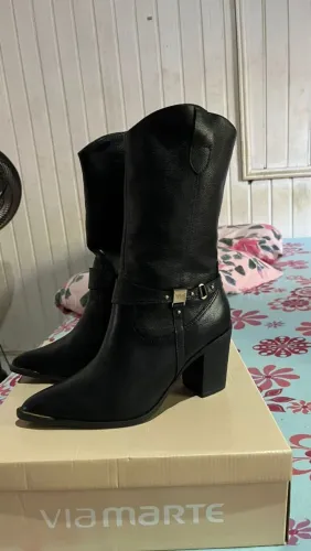 Bota Feminina ?