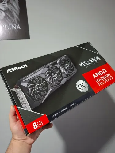 Placa de Vídeo RX 7600 8GB
