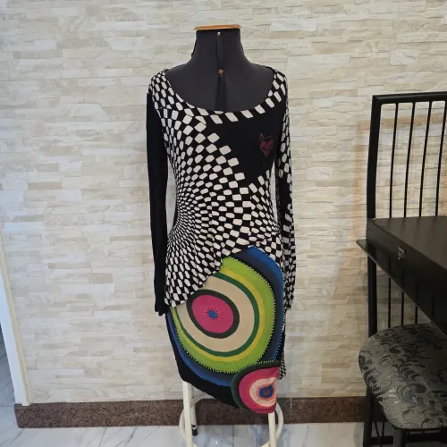 VESTIDO DESIGUAL