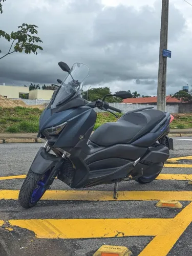 Scooter Yamaha Xmax 250 ABS 2023 - Abaixo da tabela!