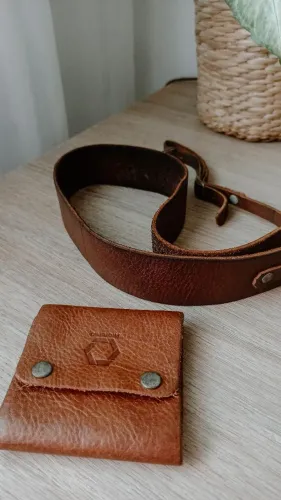 Alça de couro para câmera e porta cartão de memória de couro