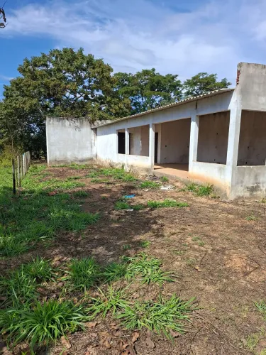 Casa no lago corumba 4