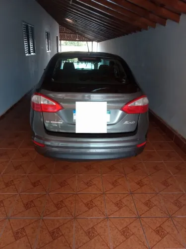 Ford Fiesta Sedan 1.6 16V Flex Aut. 2015