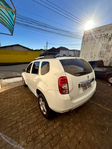 Renault Duster Dynamique 2.0 Hi-flex 16V Aut. 2013