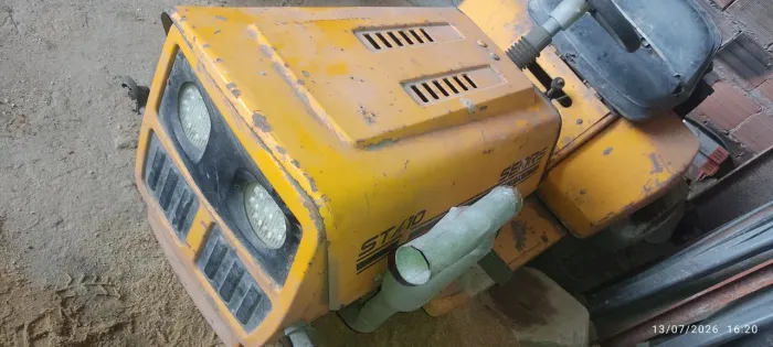 TRATOR PEQUENO (TOBATA)Motor gasolina ORIGINAL 2tempos"LEIA"