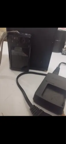 Vendo câmera Sony 