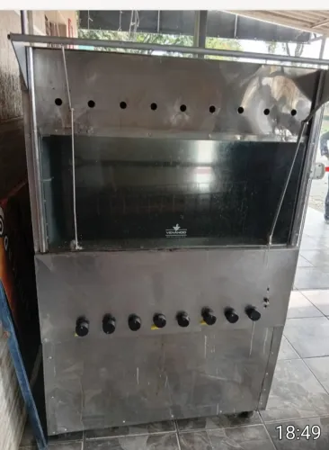 Maquina assar carne