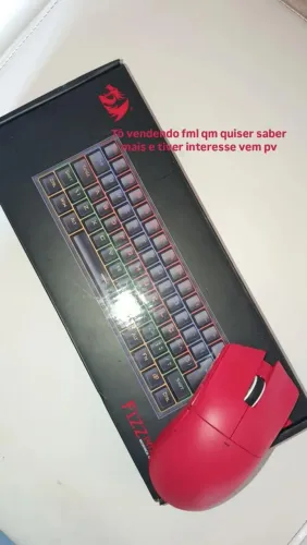 Olá, estou vendendo esse teclado redragon gamer fizz rainbo Brown e o mouse attak shark x1