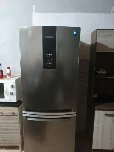 Geladeira com 9 meses de uso