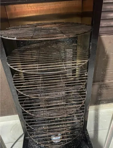 Vendo maquina de assar frango e costela