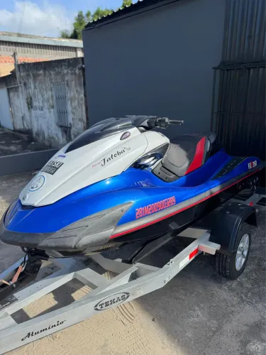 Jetski Yamaha FZR SHO MOTOR 30h