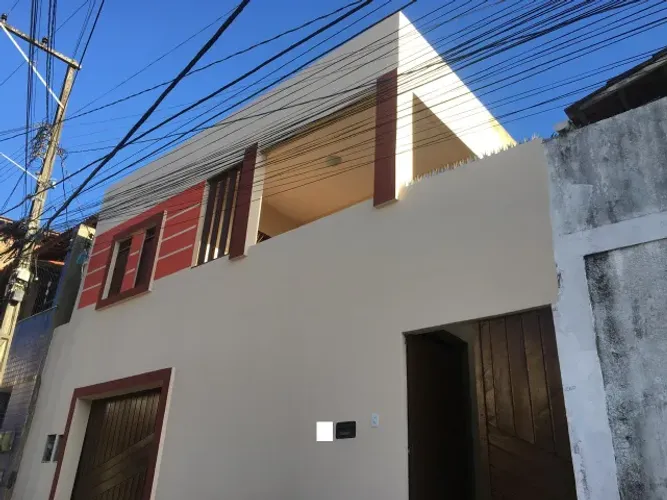 Casa em Itapuã - 3 quartos + escritório, quitntal e varanda