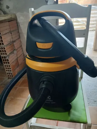 Aspirador de pó Eletrolux 1400 w