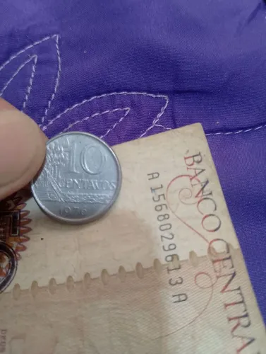 Notas e moedas antiga