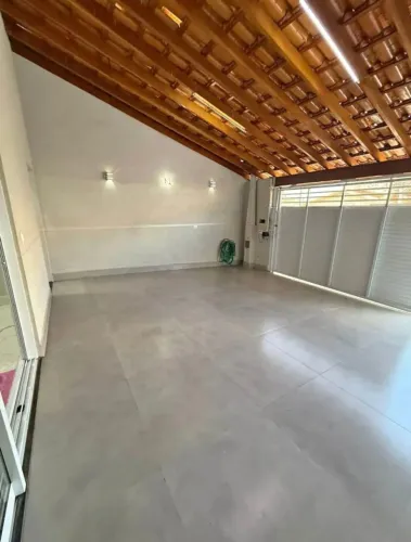 Casa No Centro em Glória ( entrada a partir de 22 mil )