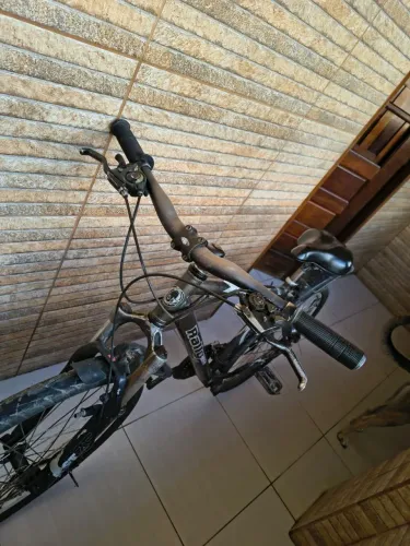 Bicicleta rally usa aro 26 quadro de alumínio recém revisada 